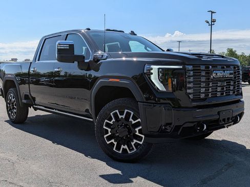 New 2026 GMC Sierra 2500 Denali Ultimate w/ LPO, Black Badging Package AWD/4WD image 1