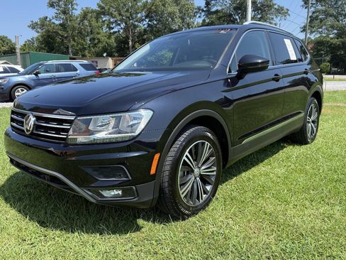 Used 2019 Volkswagen Tiguan SEL FWD image 2