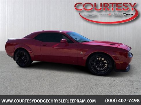 Used 2021 Dodge Challenger R/T Scat Pack image 1