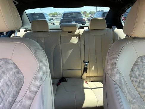 Used 2021 BMW 530i xDrive w/ Premium Package AWD/4WD image 18