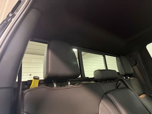 Used 2024 GMC Sierra 1500 AT4 w/ Technology Package AWD/4WD image 15