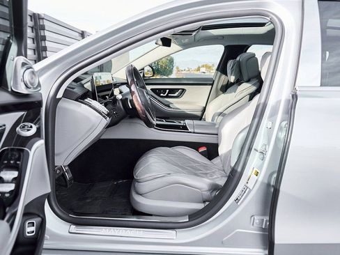 Used 2021 Mercedes-Benz Maybach S 580 4MATIC image 28