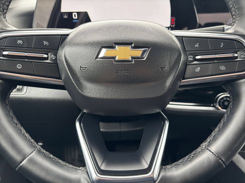 Used 2025 Chevrolet Equinox LT FWD image 29