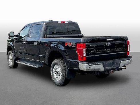 Certified 2020 Ford F250 XLT w/ XLT Premium Package AWD/4WD image 5