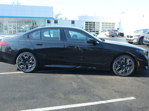New 2026 BMW 530i xDrive w/ Executive Package AWD/4WD image 11