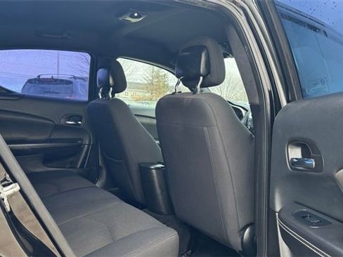 Used 2013 Dodge Avenger SXT image 10