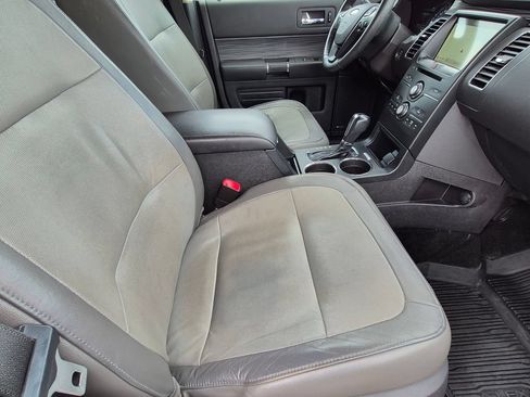 Used 2018 Ford Flex SEL w/ Equipment Group 202A AWD/4WD image 30