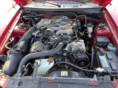 Used 2000 Ford Mustang Convertible image 26