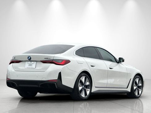Used 2025 BMW i4 eDrive40 w/ Driving Assistance Package image 5