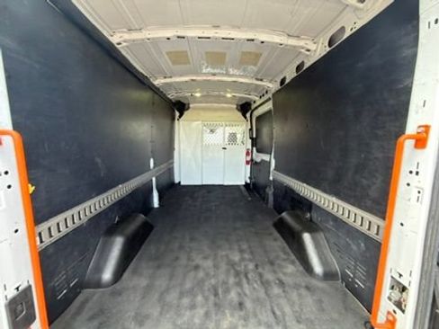 Used 2018 Ford Transit 150 148 Medium Roof RWD image 9