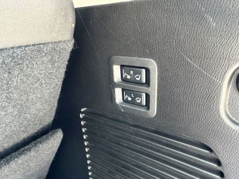 Used 2015 INFINITI QX80 2WD w/ Deluxe Technology Package image 27
