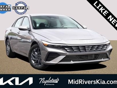 Used 2025 Hyundai Elantra Blue