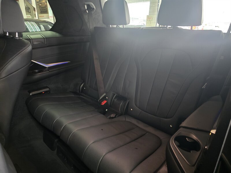 Used 2020 BMW X7 M50i w/ Executive Package AWD/4WD image 13