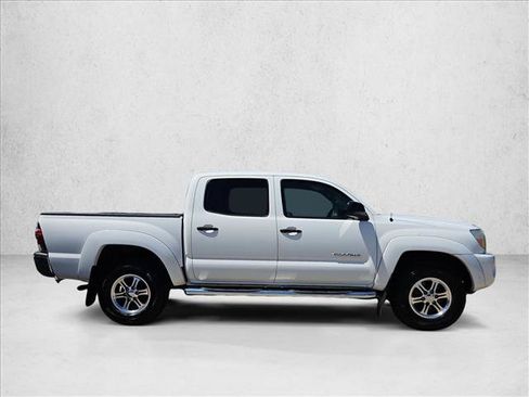 Used 2011 Toyota Tacoma PreRunner w/ SR5 Pkg #2 RWD image 3
