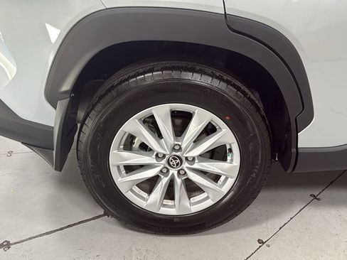 Certified 2026 Toyota Corolla Cross LE image 22