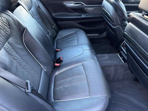 Used 2022 BMW 740i xDrive w/ M Sport Package AWD/4WD image 32
