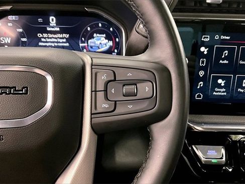 Used 2024 GMC Sierra 2500 Denali w/ Technology Package image 25