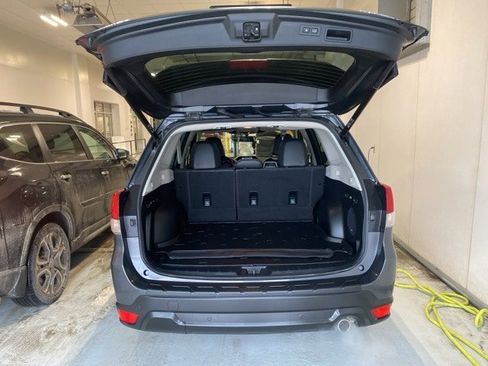 Used 2023 Subaru Forester Limited image 7