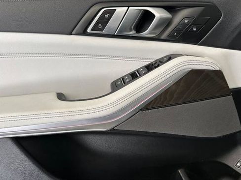 Used 2023 BMW X5 xDrive45e w/ Climate Comfort Package image 10