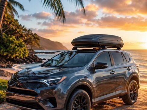Used 2017 Toyota RAV4 LE FWD image 1