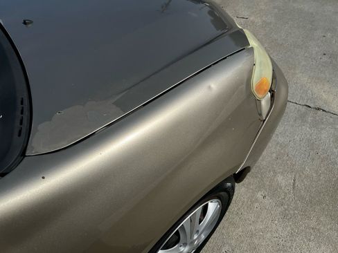 Used 2005 Toyota Corolla LE FWD image 10