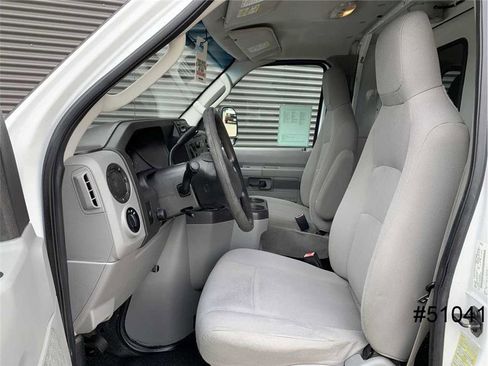 Used 2015 Ford E-450 and Econoline 450 Super Duty w/ Power Windows & Locks Group image 22