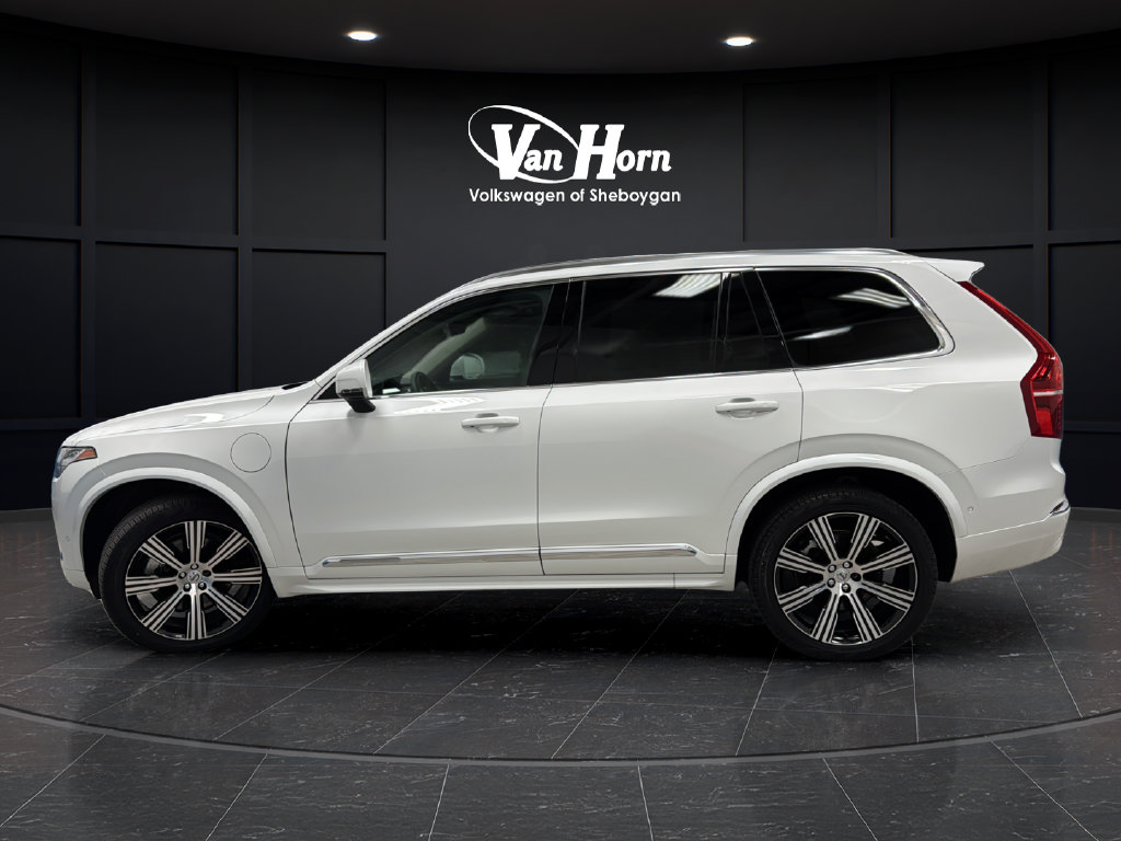 Used 2024 Volvo XC90 T8 Ultimate w/ Protection Package Premier AWD/4WD image 4