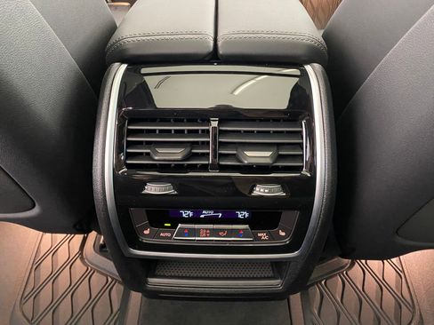 New 2026 BMW X5 M60i w/ Executive Package image 29