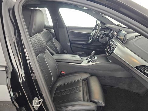 Used 2018 BMW M550i xDrive AWD/4WD image 10