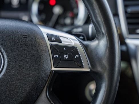 Used 2015 Mercedes-Benz ML 350 4MATIC image 28