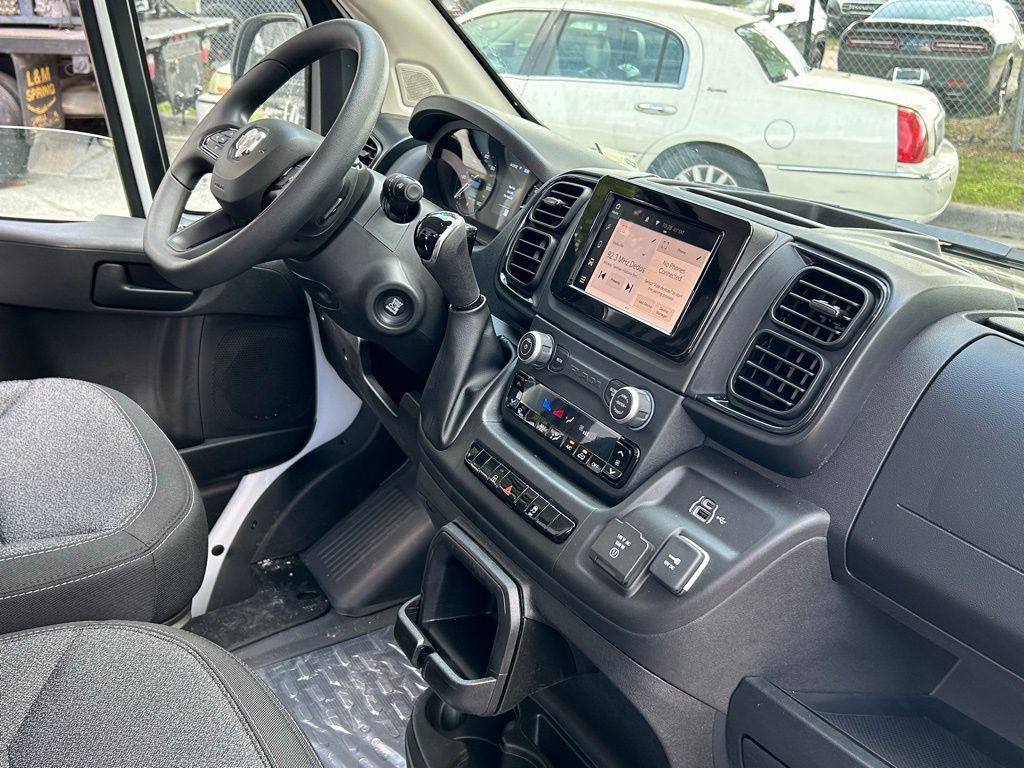 New 2024 RAM ProMaster 2500 w/ Upfitter's Prep Package FWD image 24