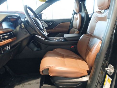 Used 2024 Lincoln Aviator Reserve w/ Equipment Group 201A image 16