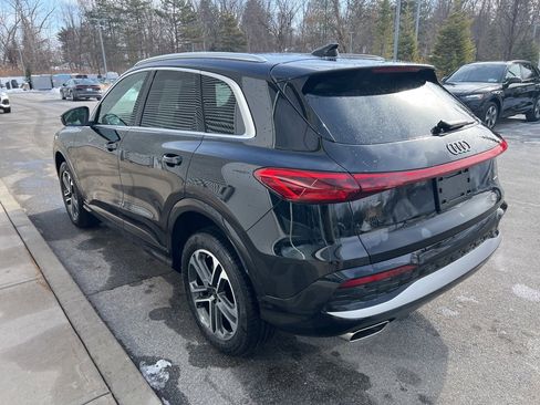 Certified 2025 Audi Q5 Premium w/ Convenience Package image 32