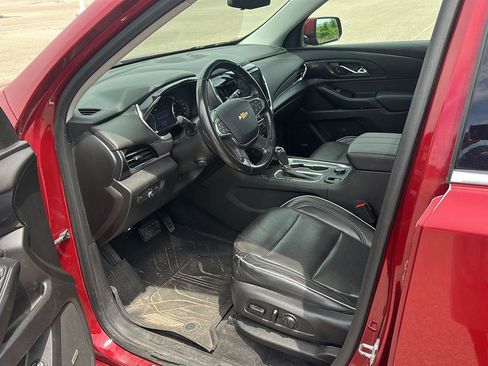 Used 2020 Chevrolet Traverse High Country w/ LPO, Floor Liner Package AWD/4WD image 8