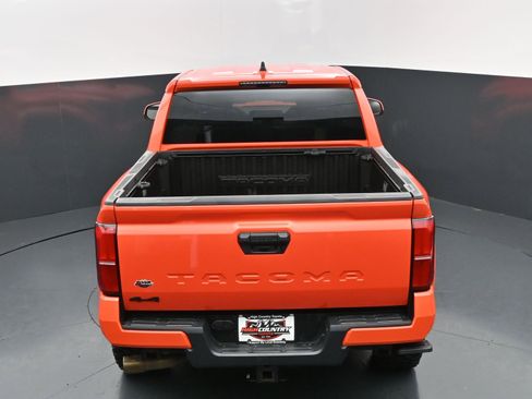 Used 2024 Toyota Tacoma TRD Sport AWD/4WD image 30