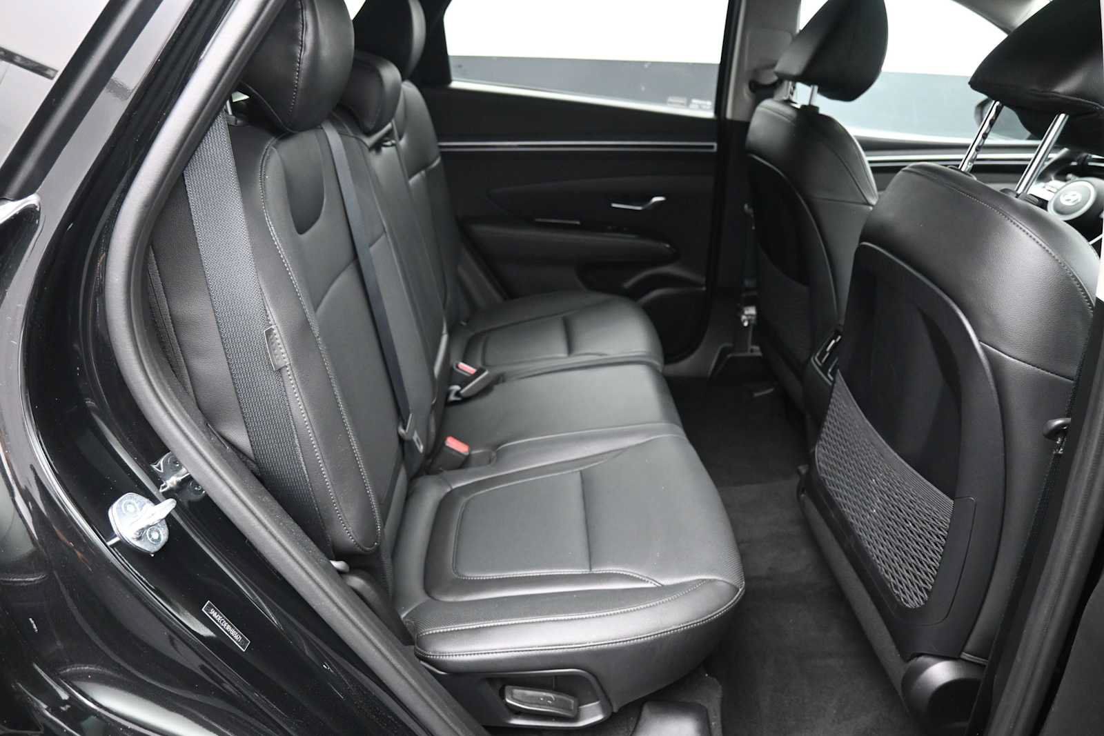 Certified 2024 Hyundai Tucson Limited AWD/4WD image 27