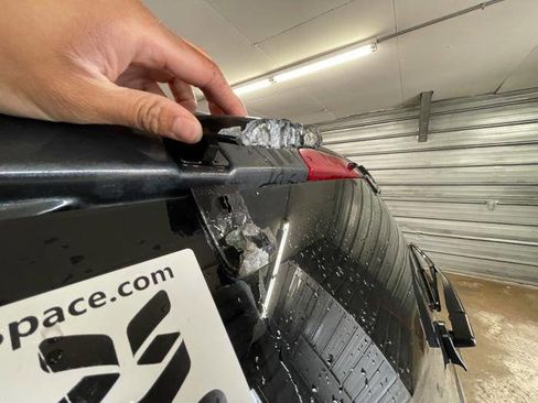 Used 2010 Mercury Mariner 4WD image 27