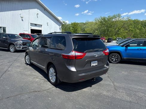Used 2016 Toyota Sienna XLE w/ XLE Navigation Package AWD/4WD image 7