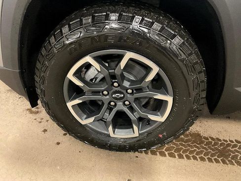 New 2026 Chevrolet Equinox ACTIV w/ Convenience Package III image 14