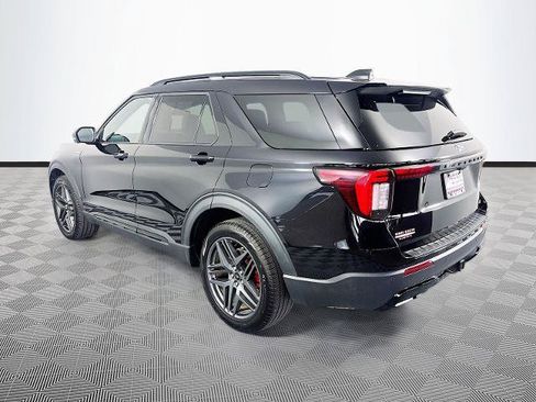 Certified 2025 Ford Explorer ST-Line w/ ST-Line Street Pack AWD/4WD image 5