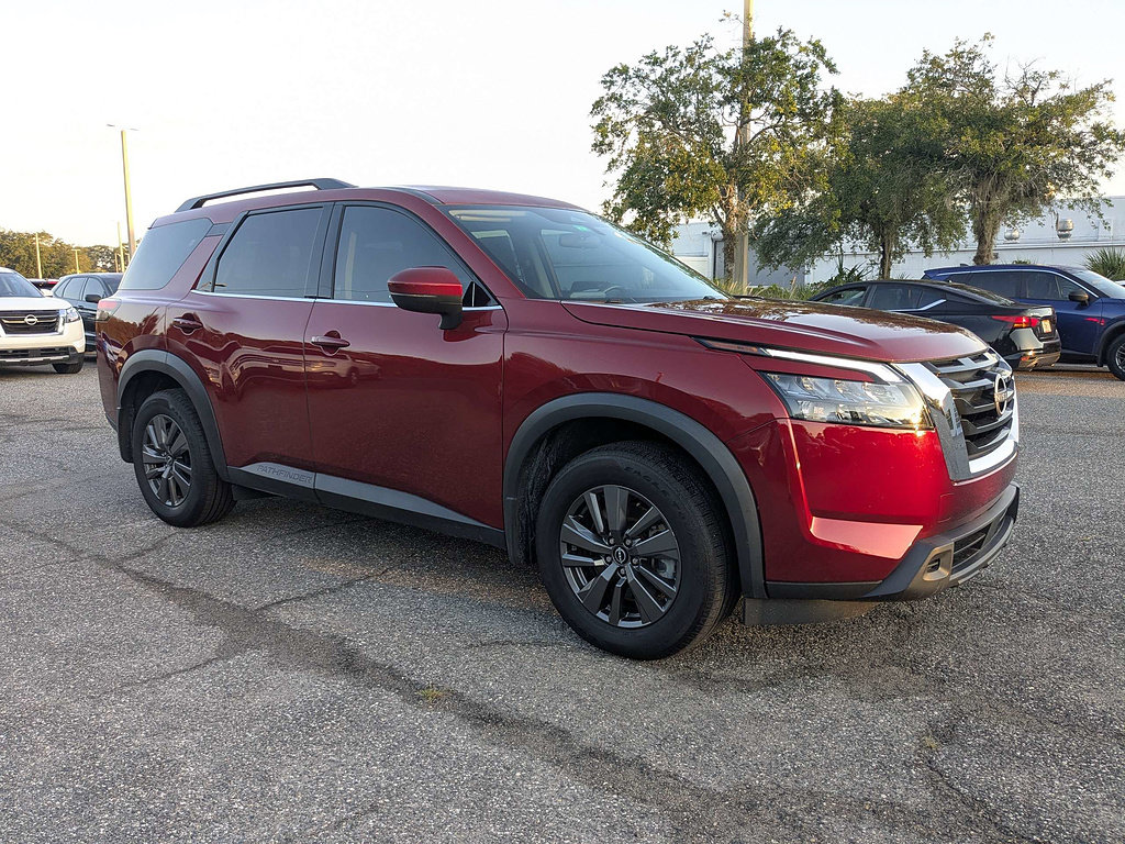 Used 2024 Nissan Pathfinder SV FWD image 46
