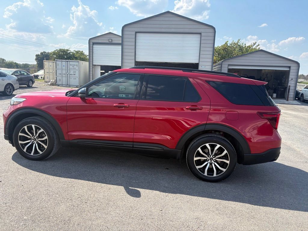 Used 2020 Ford Explorer ST w/ Premium Technology Package AWD/4WD image 8