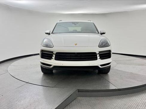 Used 2019 Porsche Cayenne AWD/4WD image 12