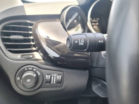 Used 2017 FIAT 500X Lounge w/ Lounge Premium Package (FWD) image 50