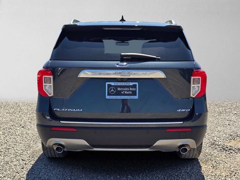 Used 2023 Ford Explorer Platinum w/ Premium Technology Package AWD/4WD image 4