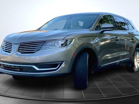 Used 2016 Lincoln MKX Reserve w/ Equipment Group 102A image 3