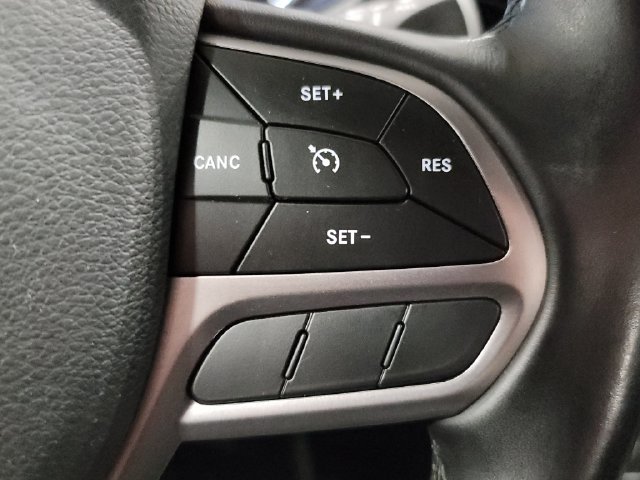 Used 2020 Jeep Cherokee High Altitude AWD/4WD image 24