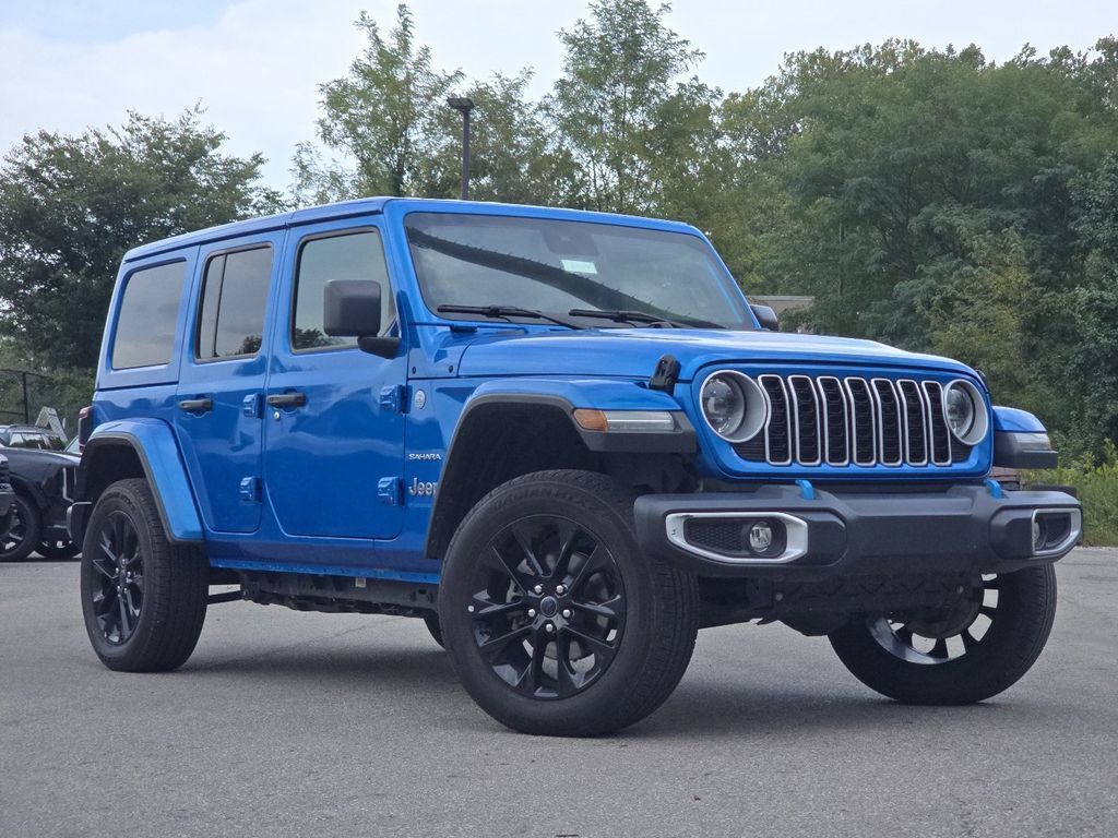 Used 2024 Jeep Wrangler Unlimited Sahara AWD/4WD image 1