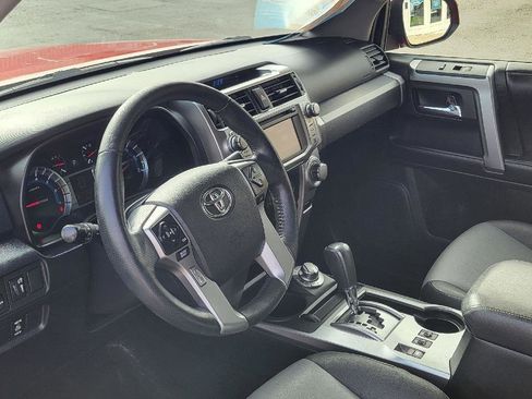 Used 2018 Toyota 4Runner SR5 image 5