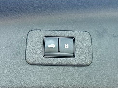 Used 2024 Nissan Armada SL AWD/4WD image 13